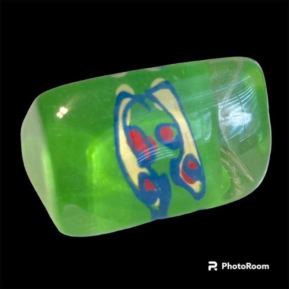 Vintage Lucite Acrylic Ring Size 6 Retro Abstract Hand Painted Green Blue Red - Picture 2 of 12